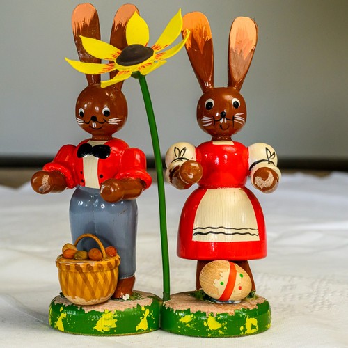 Osterhasen pärchen mit - osterhasen-pärchen,