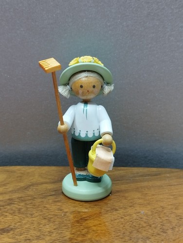 Flade mädchen gärtnerin - mädchen,