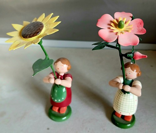 Blumenmädchen - 2, x